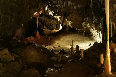 STUMP CROSS CAVERNS 