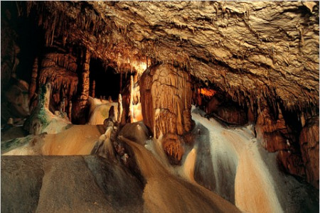 PARK SKOCJAN CAVES 