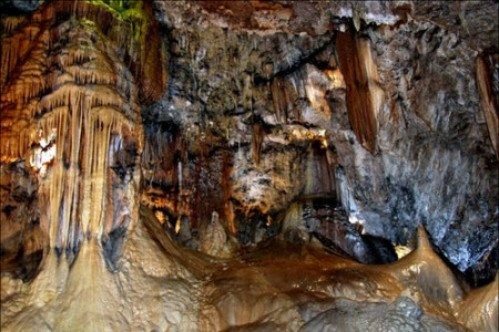 CUEVA DE VALPORQUERO