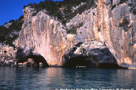 LE GROTTE DEL BUE MARINO