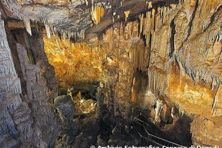 LA GROTTA DI ISPINIGOLI