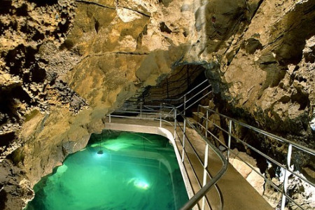 GROTTA DEL VENTO 