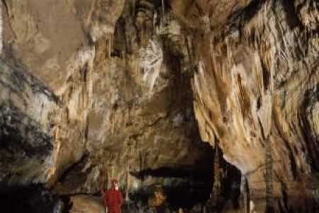 The so-called Buda tunnel - The hight of the main branch  is 8-10 metres on average