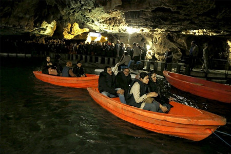 ALISADR CAVE. IRAN.HAMEDAN